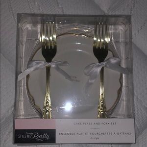 Brand new: cake plate and fork set
